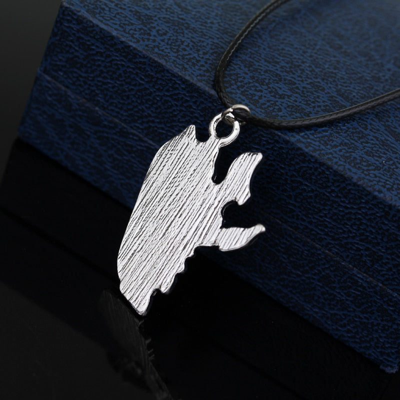 Hollow’s Veil Pendant