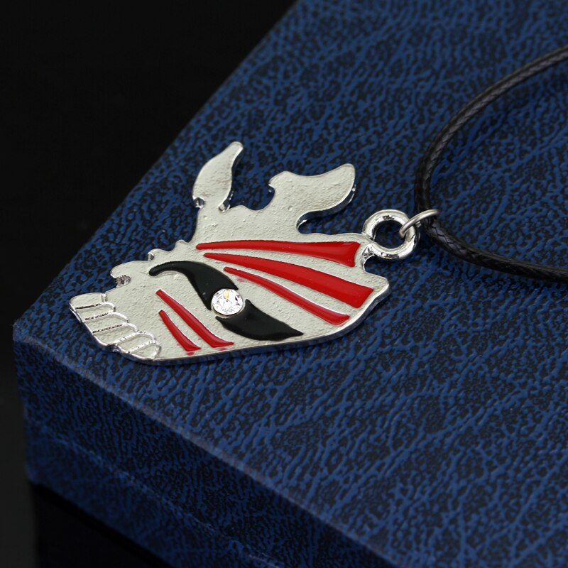 Hollow’s Veil Pendant
