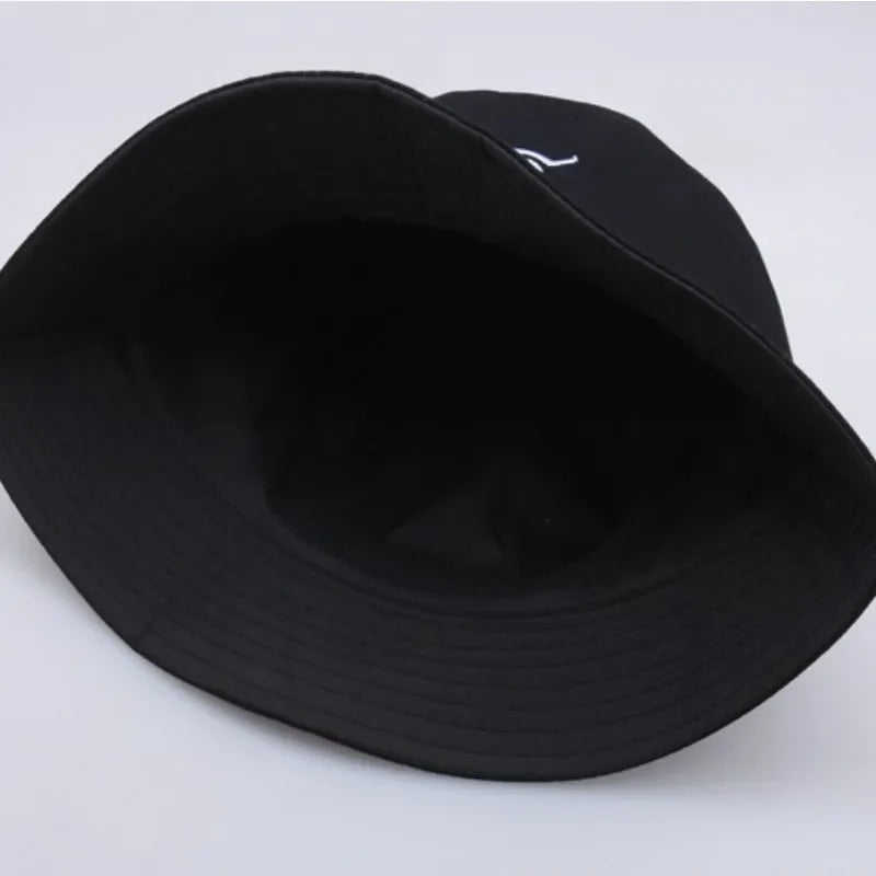 Red Cloud Print Bucket Hat