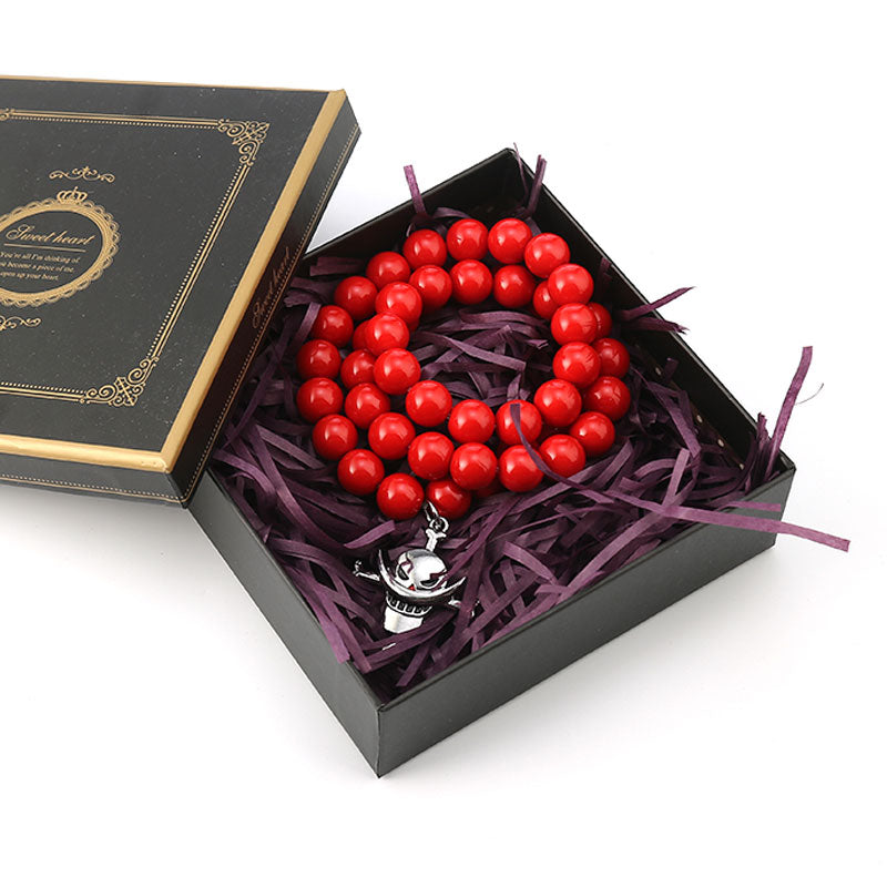 Ace / White beard  Necklaces