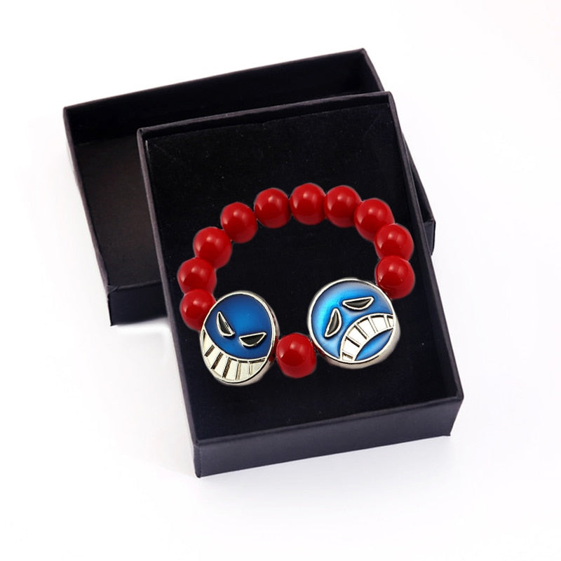 Ace / White beard  Necklaces