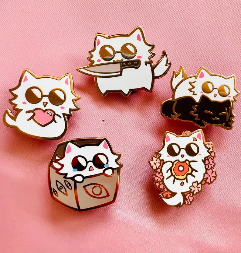 Six-Eyes Kitty Pins